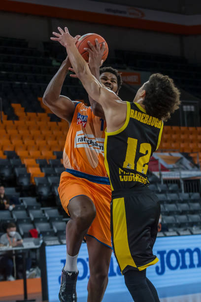 球队在逆境 球队在逆境