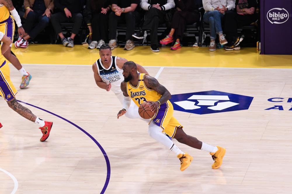 郑钦文与其 郑钦文与其