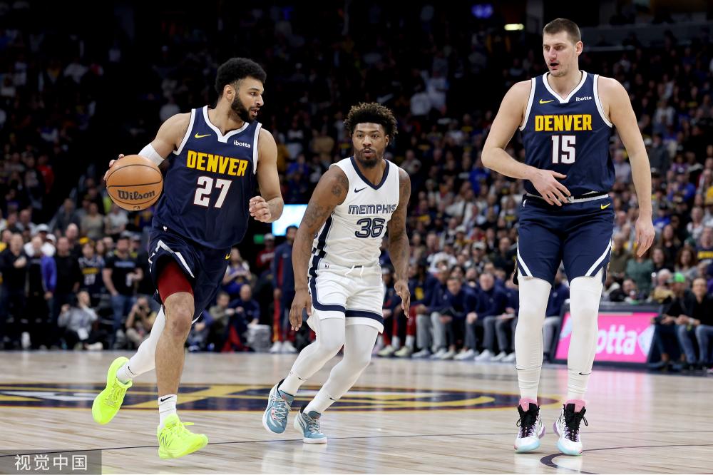 球运动员伤 球运动员伤